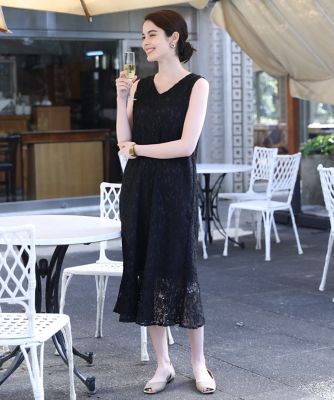 ＜Maglie le cassetto  (Women)＞《Ｍａｇｌｉｅ　Ｗｈｉｔｅ》ラッセルレースＶネックワンピース（５１０２１２１３０４）