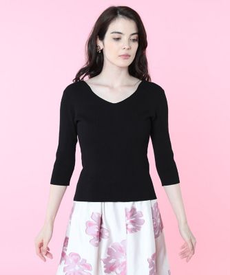 《Ｍａｇｌｉｅ　ｐａｒ　ｅｆ－ｄｅ》バックボタンリブニット（５１０２１７０００７）