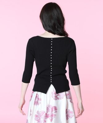 《Ｍａｇｌｉｅ　ｐａｒ　ｅｆ－ｄｅ》バックボタンリブニット（５１０２１７０００７）