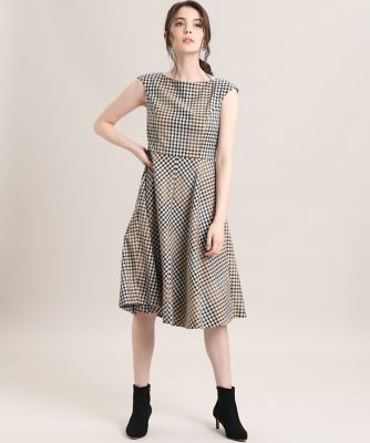 ブラック系 M直送商品 Maglie Par Ef De ブラックワンピース 1回短時間使用 パーティー ひざ丈ワンピース ワンピース ブラック系m Www Marengoef Com