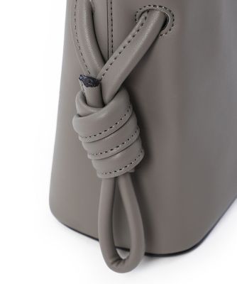 《Ｍａｇｌｉｅ　ｐａｒ　ｅｆ－ｄｅ》フェイクファーデザインバッグ（５１０４２０６００３）