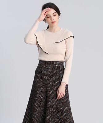 ＜Maglie le cassetto  (Women)＞《Ｍａｇｌｉｅ　ｐａｒ　ｅｆ－ｄｅ》アシンメトリーフリルニット（５１１４１７００２０）