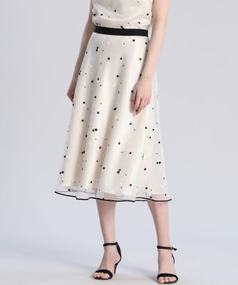 ＜Maglie le cassetto  (Women)＞《Ｍａｇｌｉｅ　ＷＨＩＴＥ》エンブロイダリーレーススカート（５１２１１５２３０１）