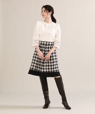 《Ｍａｇｌｉｅ　ＷＨＩＴＥ》刺繍レースクルーブラウス（５１２３１８２３０２）