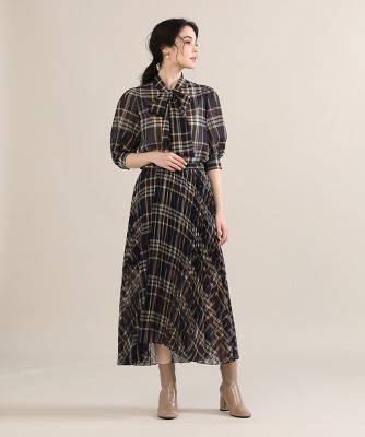 《大きいサイズ》ボウタイチェックブラウス《Ｍａｇｌｉｅ　ｐａｒ　ｅｆ－ｄｅ》（５１２３１８２８０３）