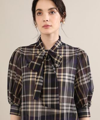 《大きいサイズ》ボウタイチェックブラウス《Ｍａｇｌｉｅ　ｐａｒ　ｅｆ－ｄｅ》（５１２３１８２８０３）