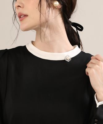 《Ｍａｇｌｉｅ　ｐａｒ　ｅｆ－ｄｅ》バラ型ミニブローチ（５１２３２９５６０１）