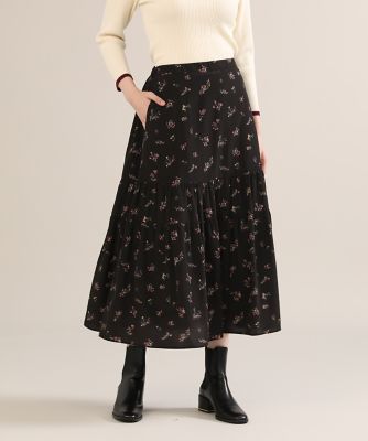 ＜Maglie le cassetto L (Women/大きいサイズ)＞《大きいサイズ》サテンフラワースカート《Ｍａｇｌｉｅ　ｐａｒ　ｅｆ－ｄｅ》（５１２４１５２８０６）