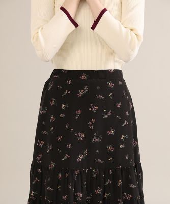 《大きいサイズ》サテンフラワースカート《Ｍａｇｌｉｅ　ｐａｒ　ｅｆ－ｄｅ》（５１２４１５２８０６）