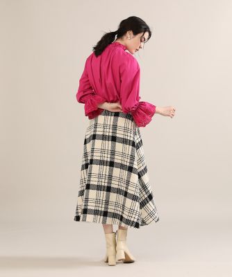 《Ｍａｇｌｉｅ　ｐａｒ　ｅｆ－ｄｅ》袖レーススタンドブラウス（５１２４１８２００２）