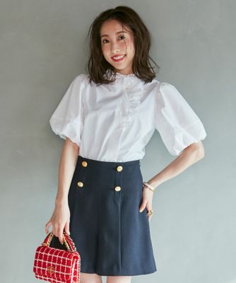 ＜Maglie le cassetto L (Women/大きいサイズ)＞《大きいサイズ》華やかフリルのぽわん袖ブラウス　《Ｍ　Ｍａｇｌｉｅ　ｌｅ　ｃａｓｓｅｔｔｏ×冨張愛》（５１３２１８２５０４）