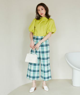 《大きいサイズ》華やかフリルのぽわん袖ブラウス　《Ｍ　Ｍａｇｌｉｅ　ｌｅ　ｃａｓｓｅｔｔｏ×冨張愛》（５１３２１８２５０４）