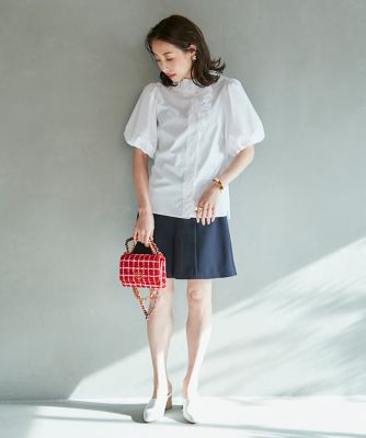 《大きいサイズ》華やかフリルのぽわん袖ブラウス　《Ｍ　Ｍａｇｌｉｅ　ｌｅ　ｃａｓｓｅｔｔｏ×冨張愛》（５１３２１８２５０４）