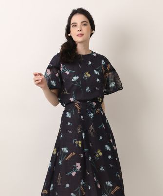 ＜Maglie le cassetto L (Women/大きいサイズ)＞《大きいサイズ》フラワープリントシアーブラウス（５１３２１８２８０７）