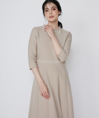 《大きいサイズ》上品フリルニットワンピース《Ｍ　Ｍａｇｌｉｅ　ｌｅ　ｃａｓｓｅｔｔｏ》（５１５１１７２５０３）