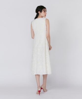 《大きいサイズ》３Ｄ刺繍レースワンピース《Ｍａｇｌｉｅ　Ｗｈｉｔｅ》（５１５２１２１１０１）