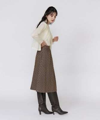 M Maglie le cassetto スカート　サイズ11 M Maglie le cassetto》フラワー刺繍デニムスカート｜M Maglie