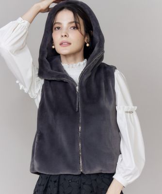 M Maglie le cassetto》ふわふわファーフーディジレ