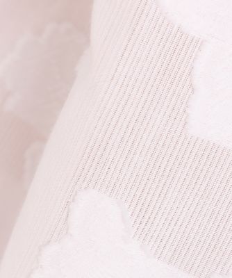 《Ｍａｇｌｉｅ　ｃｏｌｌｅｃｔｉｏｎ》フラワーカットジャガードブラウス（５１９２１８２２５４）