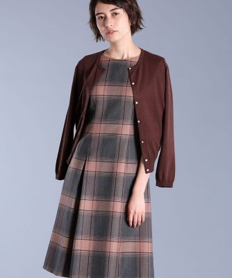 《Ｍａｇｌｉｅ　ｐａｒ　ｅｆ－ｄｅ》パールボタンカーディガン（５１９３１７８００１）