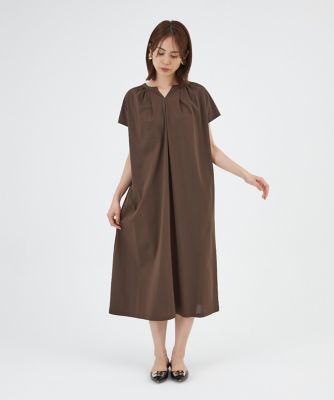 キーネックワンピース（７０４０１９２０２０）