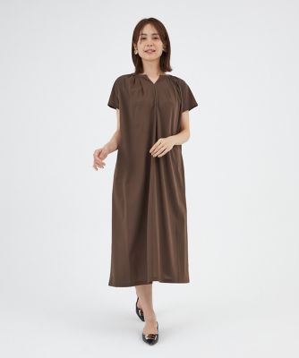《大きいサイズ》キーネックワンピース（７０４０１９２８２０）