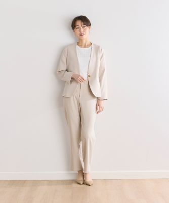 《大きいサイズ》ダブルサテンノータックストレートパンツ（７０４２１６１８５５）