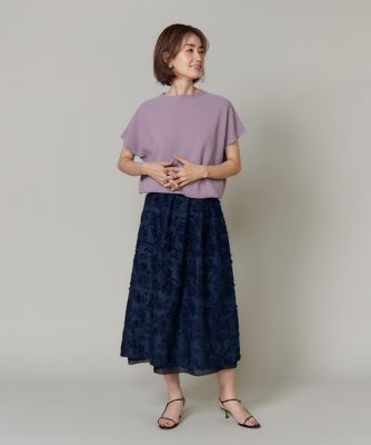 ジャカードタックスカート｜存在感のある織り柄で、装いを品よく華やか