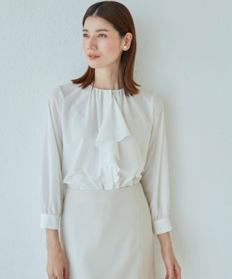 ＜INED L (Women/大きいサイズ)＞《大きいサイズ》２ＷＡＹフリルブラウス《ＲＯＢＥ　ＳＵＰＥＲＩＯＲ　ＣＬＯＳＥＴ》（７１３１１８２８０２）