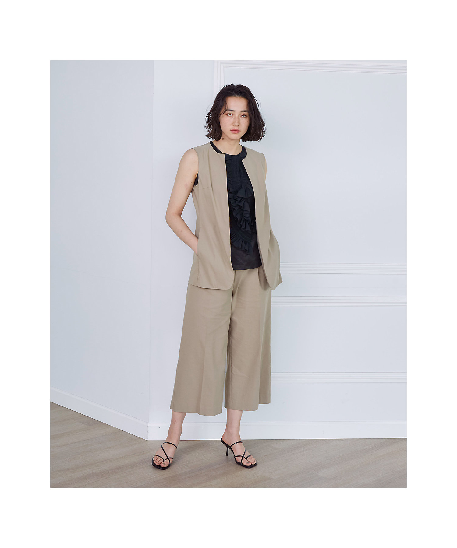 大きいサイズ》キーネックジレ《リネンブレンド 大きいサイズ》キーネックジレ《リネンブレンド