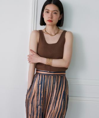 ニットタンクトップ《ｌａ　ｖｅｉｌｌｅ　ｂｙ　ＳＵＰＥＲＩＯＲ　ＣＬＯＳＥＴ》（７１３２１７０９２９）