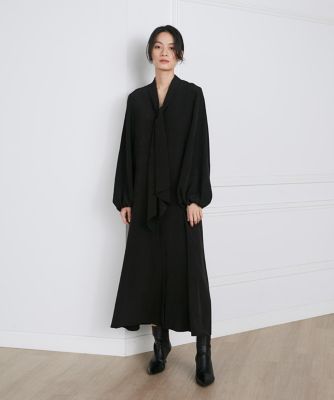 リボンタイバックプリーツドレス《ｌａ　ｖｅｉｌｌｅ　ｂｙ　ＳＵＰＥＲＩＯＲ　ＣＬＯＳＥＴ》（７１４０１２１９０３）