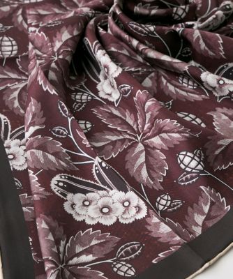 《ＳＵＰＥＲＩＯＲ　ＣＬＯＳＥＴ》Ｃｌａｓｓｉｃａｌ　Ｂｏｒｄｅａｕｘ　Ｂｌｏｏｍ　Ｓｃａｒｆ《Ｔａｐｉｓ　Ｎｏｉｒ》（７１４０２８４６１０