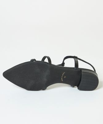 《ＩＮＥＤ　ＣＬＡＲＯ》ポインテッドトゥＴストラップサンダル《Ｃａｒｉｎｏ》（７１４１２０３５０３）