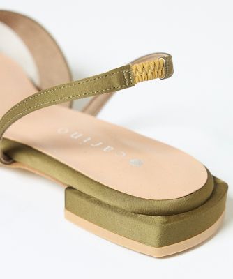 《ＩＮＥＤ　ＣＬＡＲＯ》ポインテッドコンビサンダル《Ｃａｒｉｎｏ》（７１４１２０３５０４）