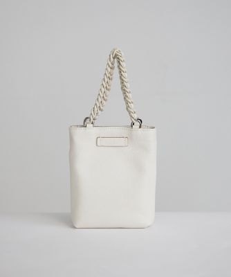 ＜SUPERIOR CLOSET (Women)＞《ＳＵＰＥＲＩＯＲ　ＣＬＯＳＥＴ》ＣＡＭＩＬＬＡミニレザーバッグ《ＧＩＡＮＮＩ　ＣＨＩＡＲＩＮＩ》（７１４１２０６６０７）
