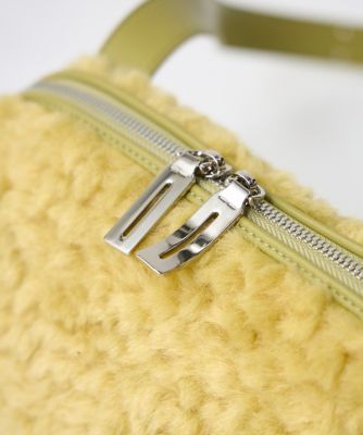 《ＳＵＰＥＲＩＯＲ　ＣＬＯＳＥＴ》ＦＩＧＲＥファーボディバッグ《ＡＤＤ　ＣＵＬＵＭＮ》（７１４３２０１６０５）
