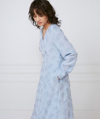 《大きいサイズ》ミディ丈ワンピース　《ｌａ　ｖｅｉｌｌｅ　ｂｙ　ＳＵＰＥＲＩＯＲ　ＣＬＯＳＥＴ》（７１５０１２１８０１）