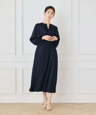《大きいサイズ》クラシックプリーツワンピース《ｌａ　ｖｅｉｌｌｅ　ｂｙ　ＳＵＰＥＲＩＯＲ　ＣＬＯＳＥＴ》（７１５０１２１８１０）