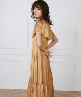 ケープワンピース《ｌａ　ｖｅｉｌｌｅ　ｂｙ　ＳＵＰＥＲＩＯＲ　ＣＬＯＳＥＴ》（７１５０１２１９０７）