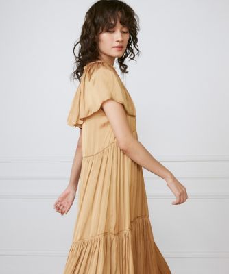 ケープワンピース《ｌａ　ｖｅｉｌｌｅ　ｂｙ　ＳＵＰＥＲＩＯＲ　ＣＬＯＳＥＴ》（７１５０１２１９０７）