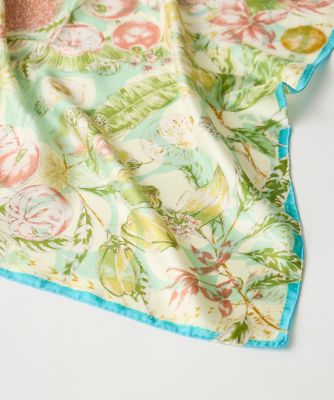 《ＦＡＶＯＲＩＴＥ》シルクスカーフ　コラージュジャングルフルーツ《ｍａｎｉｐｕｒｉ》（７１５０２８４３０２）