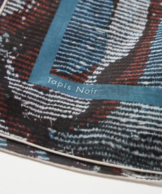 《ＦＡＶＯＲＩＴＥ》Ｌｉｇｈｔ　Ｂｌｕｅ　Ｔａｐｅｓｔｒｙ　スカーフ《Ｔａｐｉｓ　Ｎｏｉｒ》（７１５０２８４３１０）