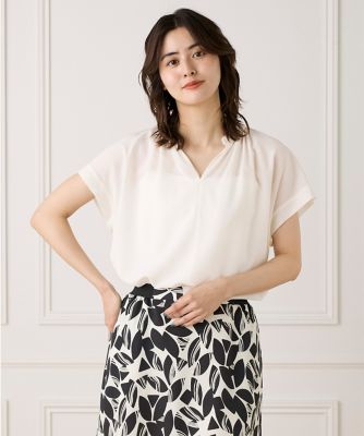 《大きいサイズ》キーネックブラウス（７１５２１８２８３５）