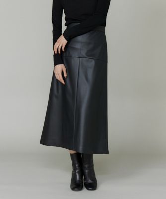 ＜INED L (Women/大きいサイズ)＞《大きいサイズ》フェイクレザートラペーズスカート（７１５３１５２８１１）