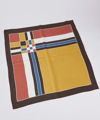 ＜INED (Women)＞幾何学柄スカーフ（７１５４２８４６０１）