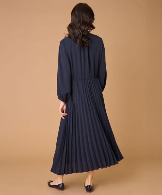 ボウタイ付きプリーツワンピース（7161121004） | INED