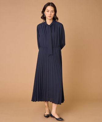大きいサイズ》ボウタイ付きプリーツワンピース（7161121804