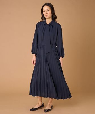 大きいサイズ》ボウタイ付きプリーツワンピース（7161121804