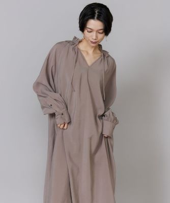 ぷ*】様 【PINUE】フリルネックワンピース NAVY ネイビー フリルネックワンピース｜ 1枚でリラックスして映える大人の好印象